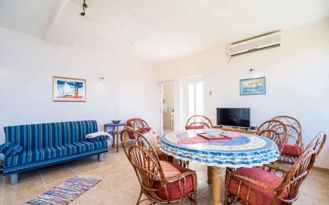 Apartment Kia