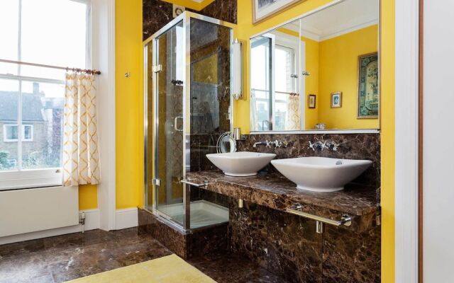 Veeve - Hampstead Victorian