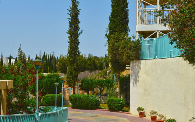 La Fontaine Durrat Al Hada Suites