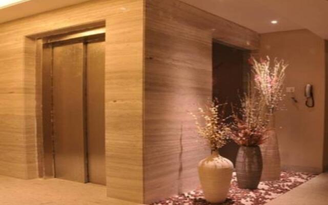 Hotel JM Four