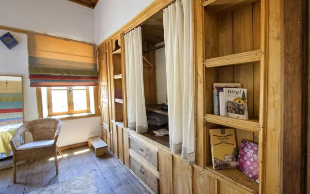 Birgi Hotel Saliha Hanim Tas Konak