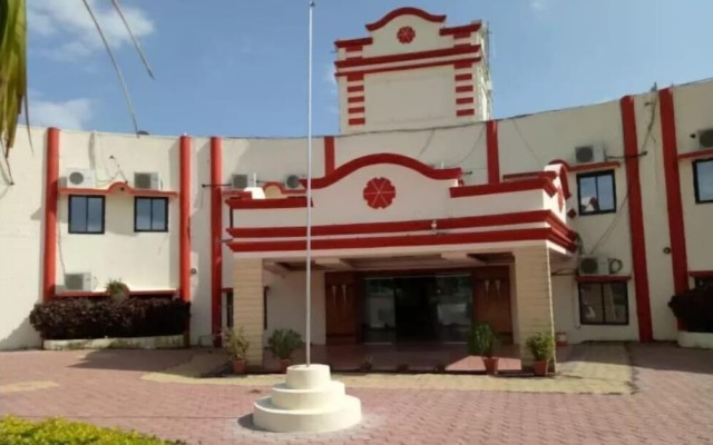 Touchwood Resort