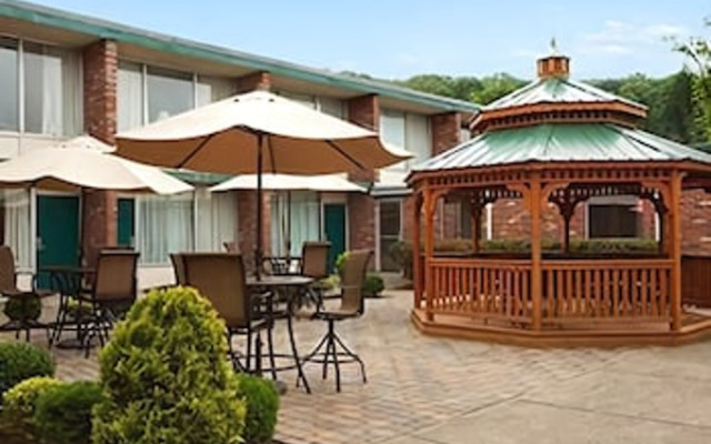 Tesla Biohealing Wellness Hotel & Resort Ramada