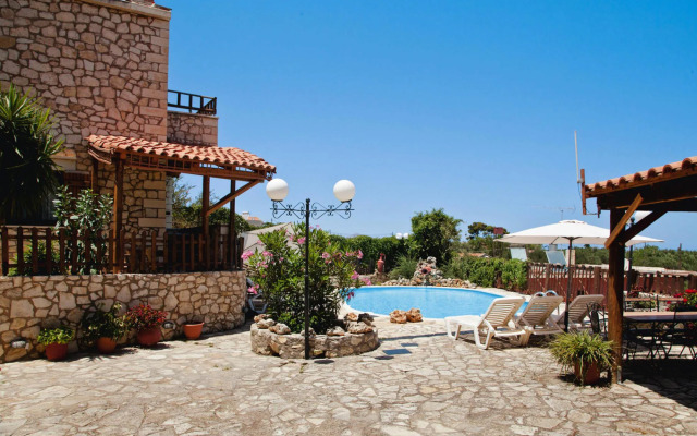 Tsivaras Villas