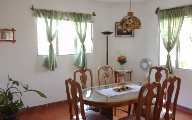 Los Caracoles Bed & Breakfast