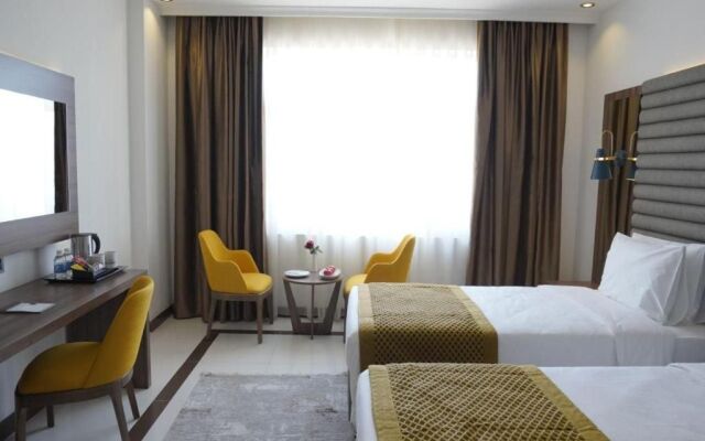 Noor Land Hotel