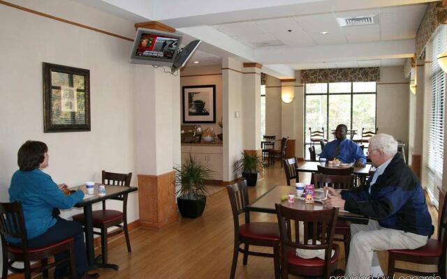 Hampton Inn Charleston - Daniel Island