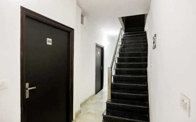 B&b Hotel by OYO Rooms