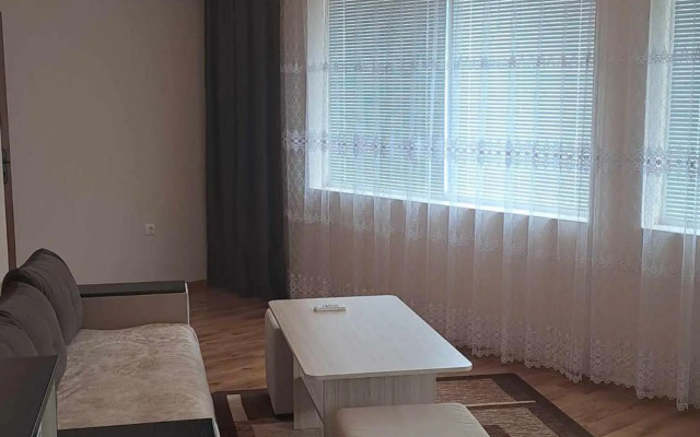 АПАРТАМЕНТ Амира 2