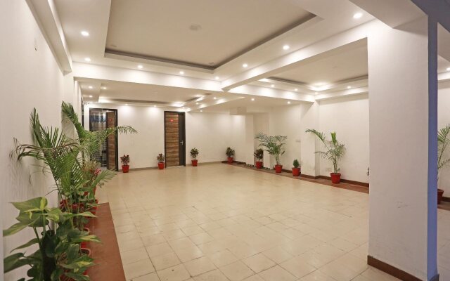 OYO 9997 Sohna Road