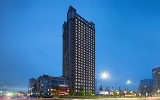 Leisure House Hotel