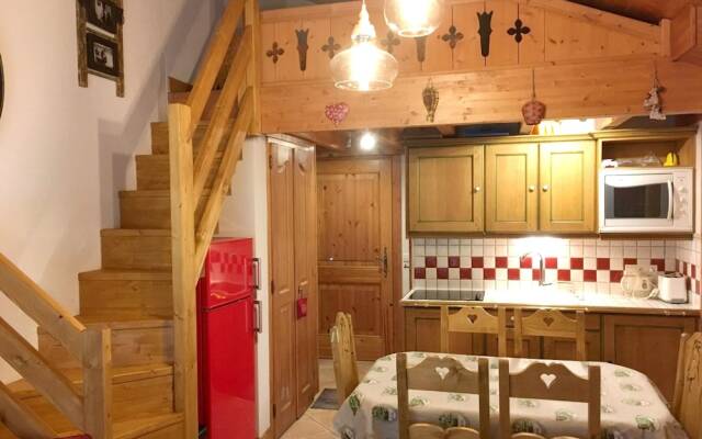 Apartment With 2 Bedrooms in Pralognan-la-vanoise, With Wonderful Moun