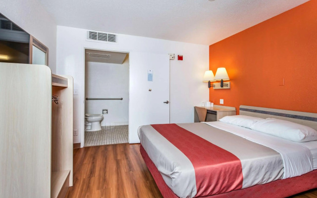 Motel 6 Vacaville, CA