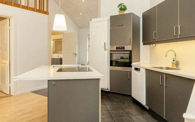 10 Person Holiday Home in Vaeggerlose
