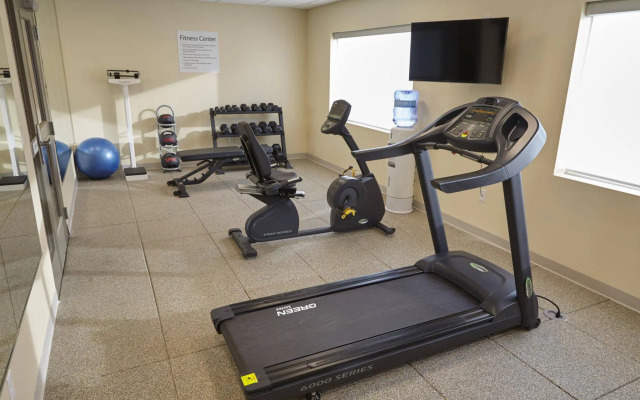 Holiday Inn Express & Suites Tahlequah by IHG