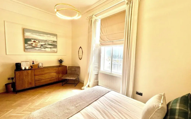 Allandale ApartHotel