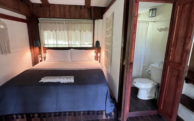 Villa Santuario Lake Front Oasis