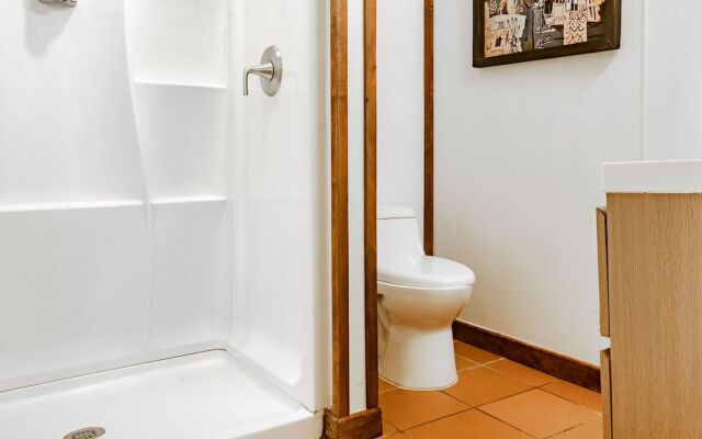 Bambuda Lodge - Hostel