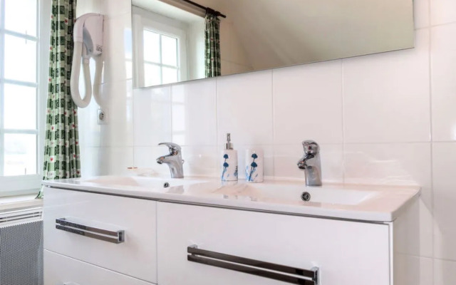 Les Embruns (Czn111)