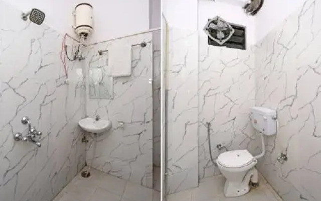 OYO 10294 Hotel Sunshine