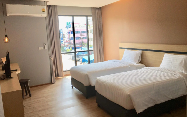Sans Hotel