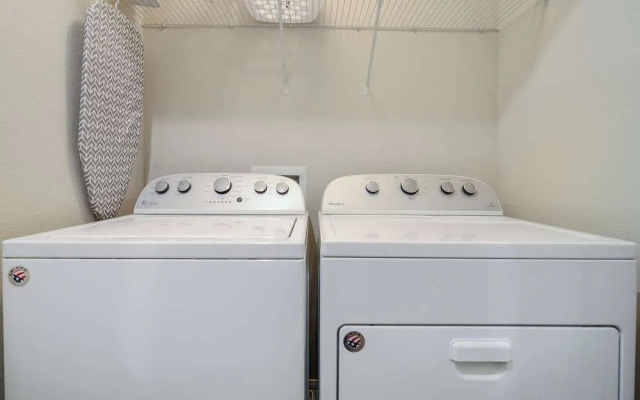 Family Friendly Four Bedrooms 5145