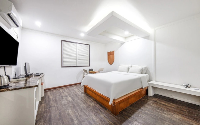 Daejeon Yongjeon Savoy