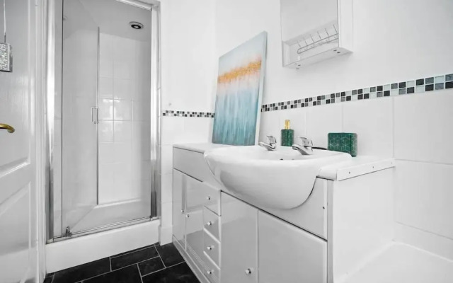 Birmingham Blissful Retreat - 3 Bed House