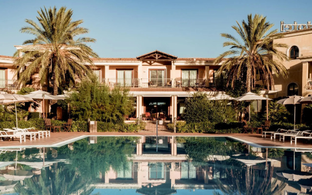 Отель Santa Gilla