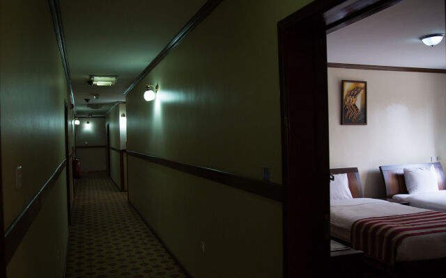 Hotel Karisimbi
