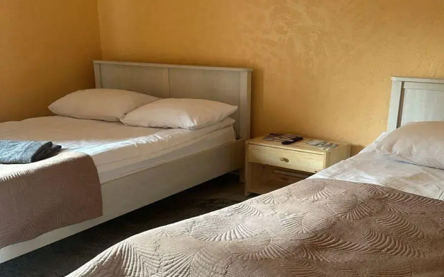 Start Hostel