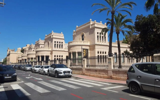 Apartamento Grande - Castillo Santa Barbara