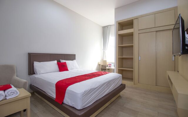 RedDoorz Plus @ SCBD