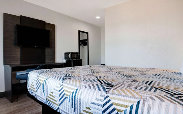 Motel 6 Arcata, CA - Cal Poly Humboldt