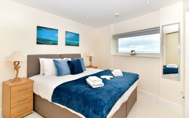Meridian Quay – the Penthouse
