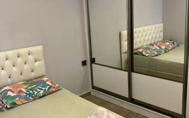 Yağız Apart