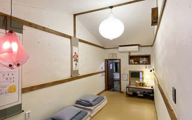 Gyeongju Shilla Moon Night Hanok Stay