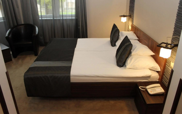 Levay Villa Hotel