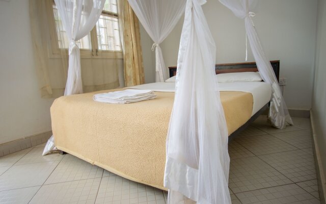 Travel Hotel
