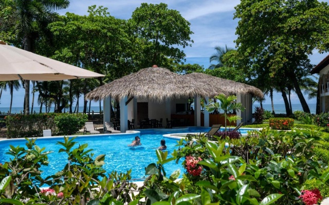 Fuego del Sol Beachfront Hotel