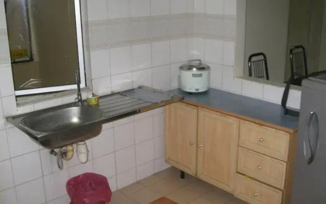 Api Api Apartment