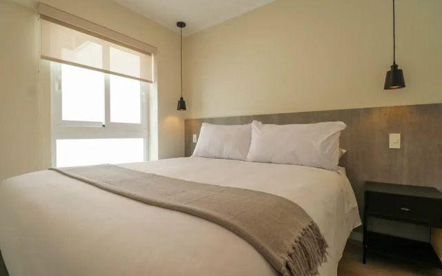 w Sensational 2BR in the Heart of Barranco