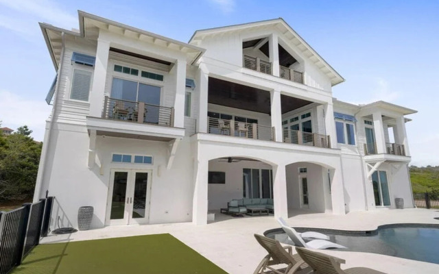 Bourbon Sea by Five Star Properties