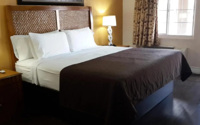 Rodeway Inn At Route 66