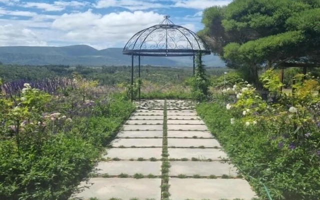 Crags Country Lodge