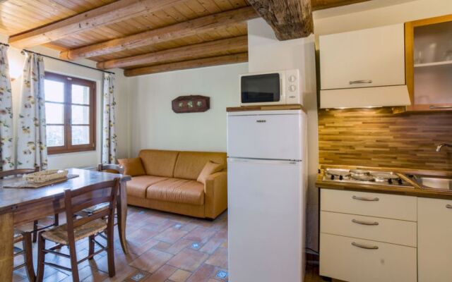 Borgo Alba Chiara 28451