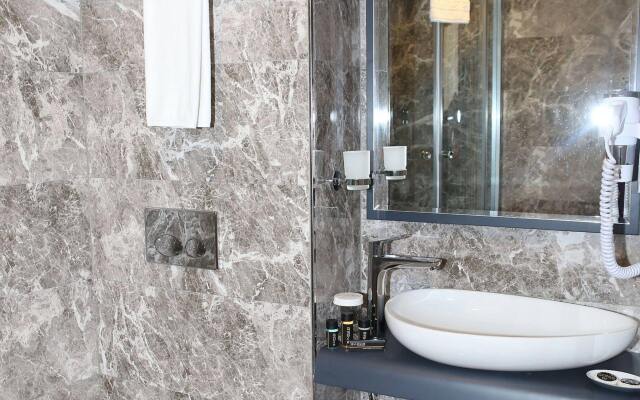 The Time Hotel Old City