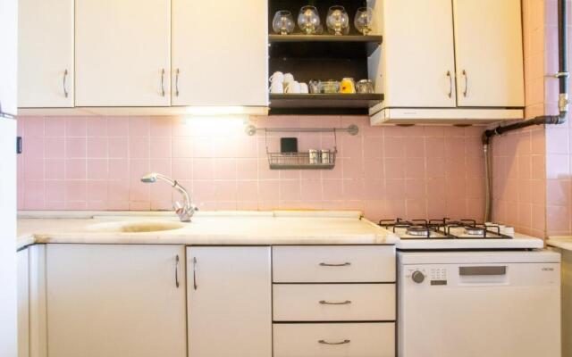 Furnished Stylish Sea View Flat in Izmir Konak