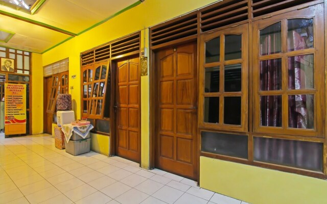 SPOT ON 91911 Rejeki Homestay Syariah Malioboro