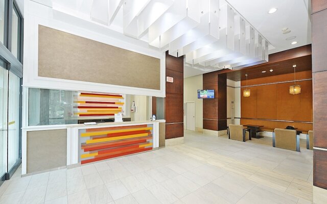 Sarkar Suites - 330 Burnhamthorpe Road